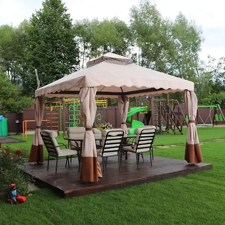 Tatil Evi Apple House Mykulychyn