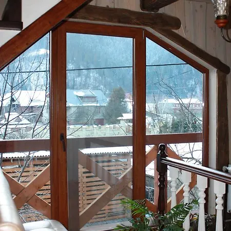 Tatil Evi Apple House Mykulychyn