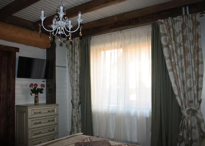 Apple House Tatil Evi Mykulychyn