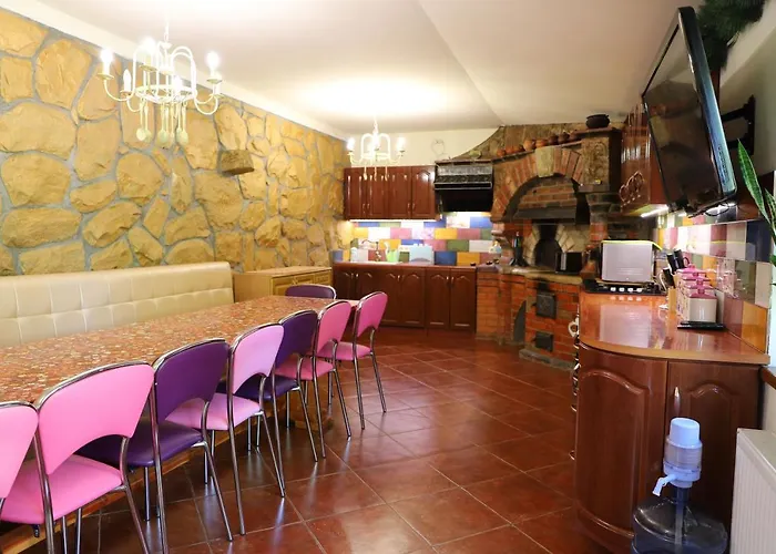 Apple House Tatil Evi Mykulychyn